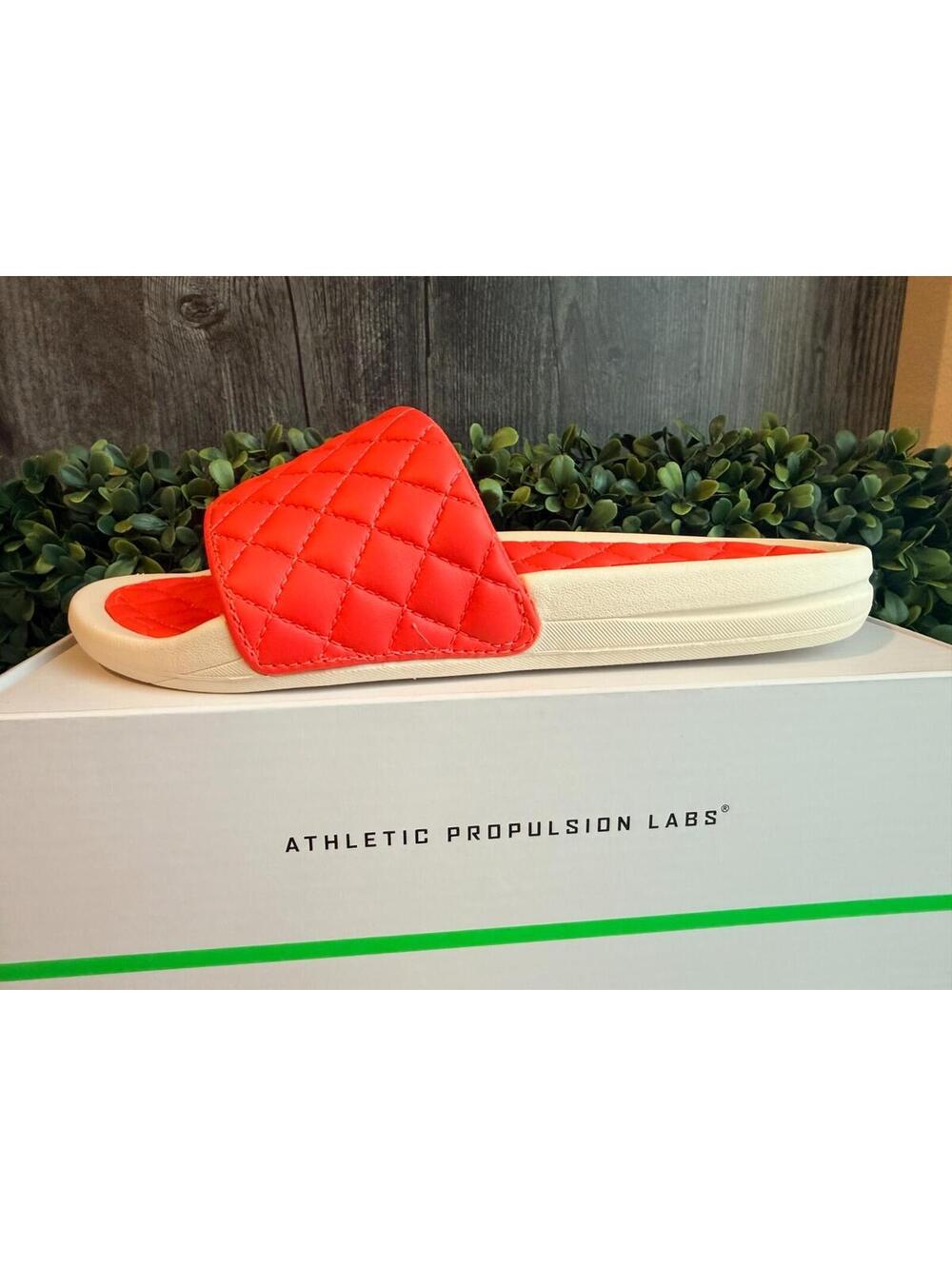APL Women's Lusso Magma/Pristine Quilted Slides EU 36 US 6